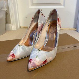 Ted Baker Pumps